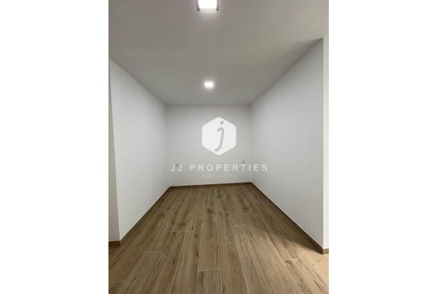 Resale - Apartment / flat -
Torrevieja - La Mata