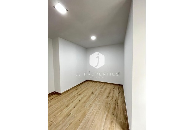 Resale - Apartment / flat -
Torrevieja - La Mata