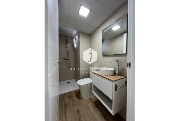 Resale - Apartment / flat -
Torrevieja - La Mata