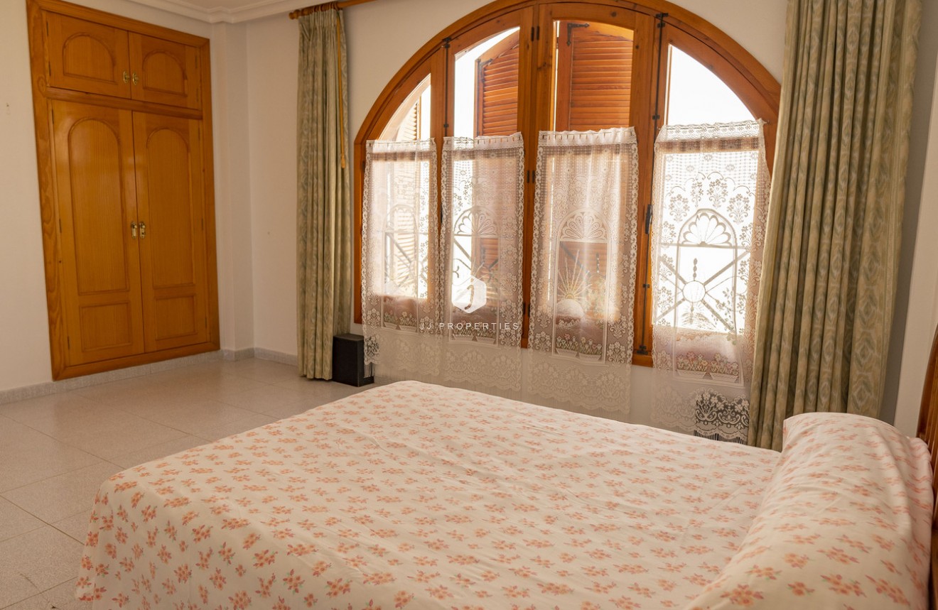 Resale - Penthouse -
Torrevieja - Playa del Cura