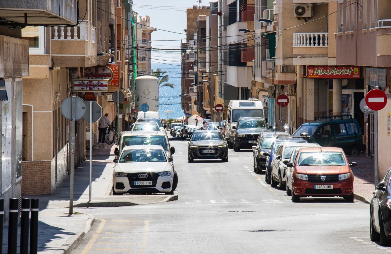 Resale - Apartment / flat -
Torrevieja - Costa Blanca