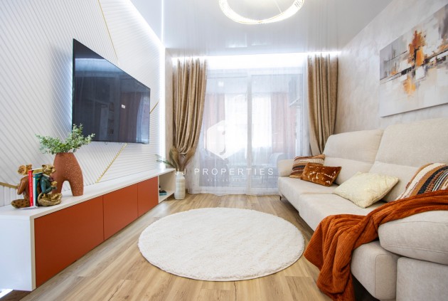 Resale - Apartment / flat -
Torrevieja - Costa Blanca
