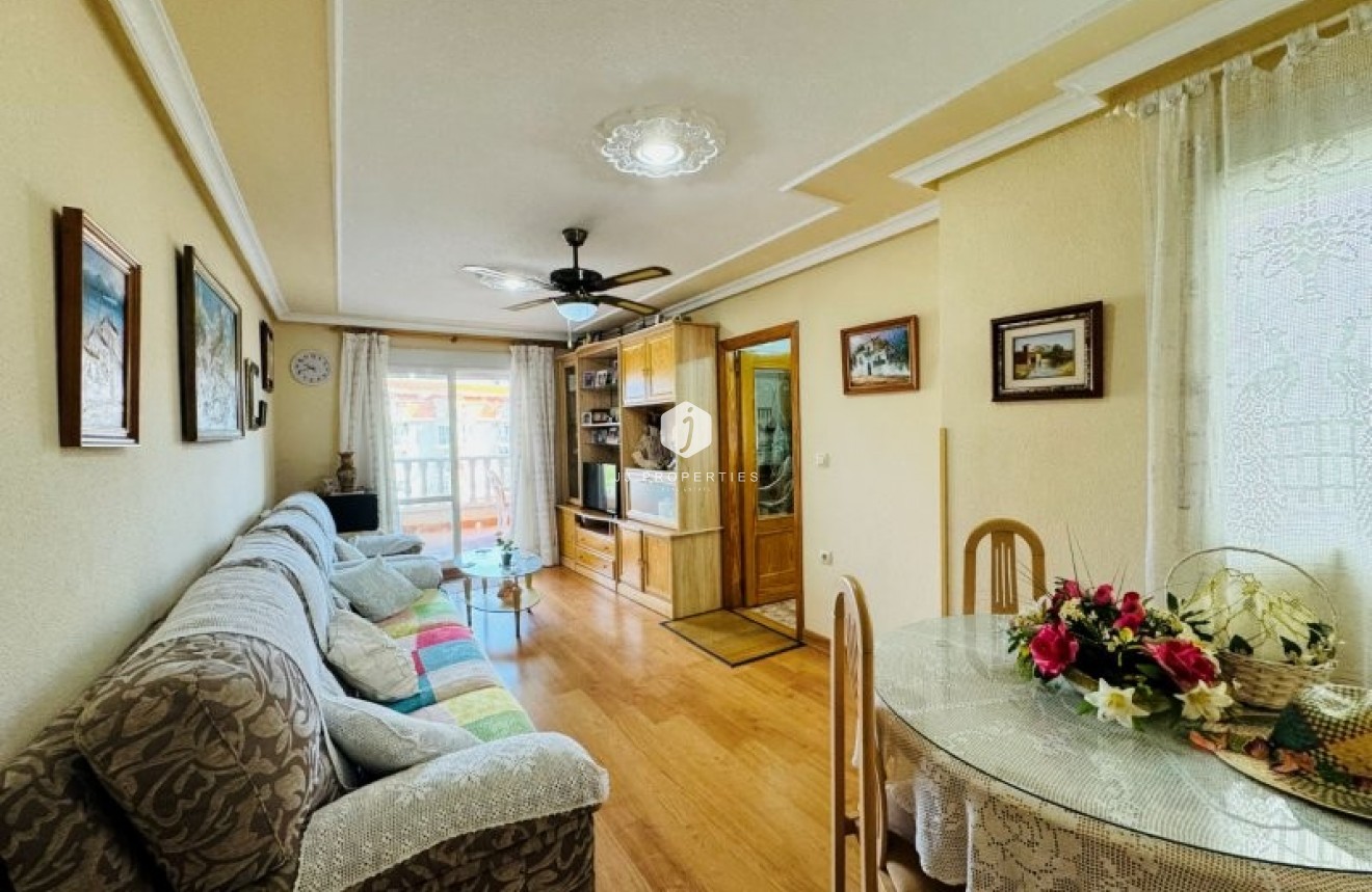 Segunda mano - Apartamento / piso -
La Mata - Costa Blanca