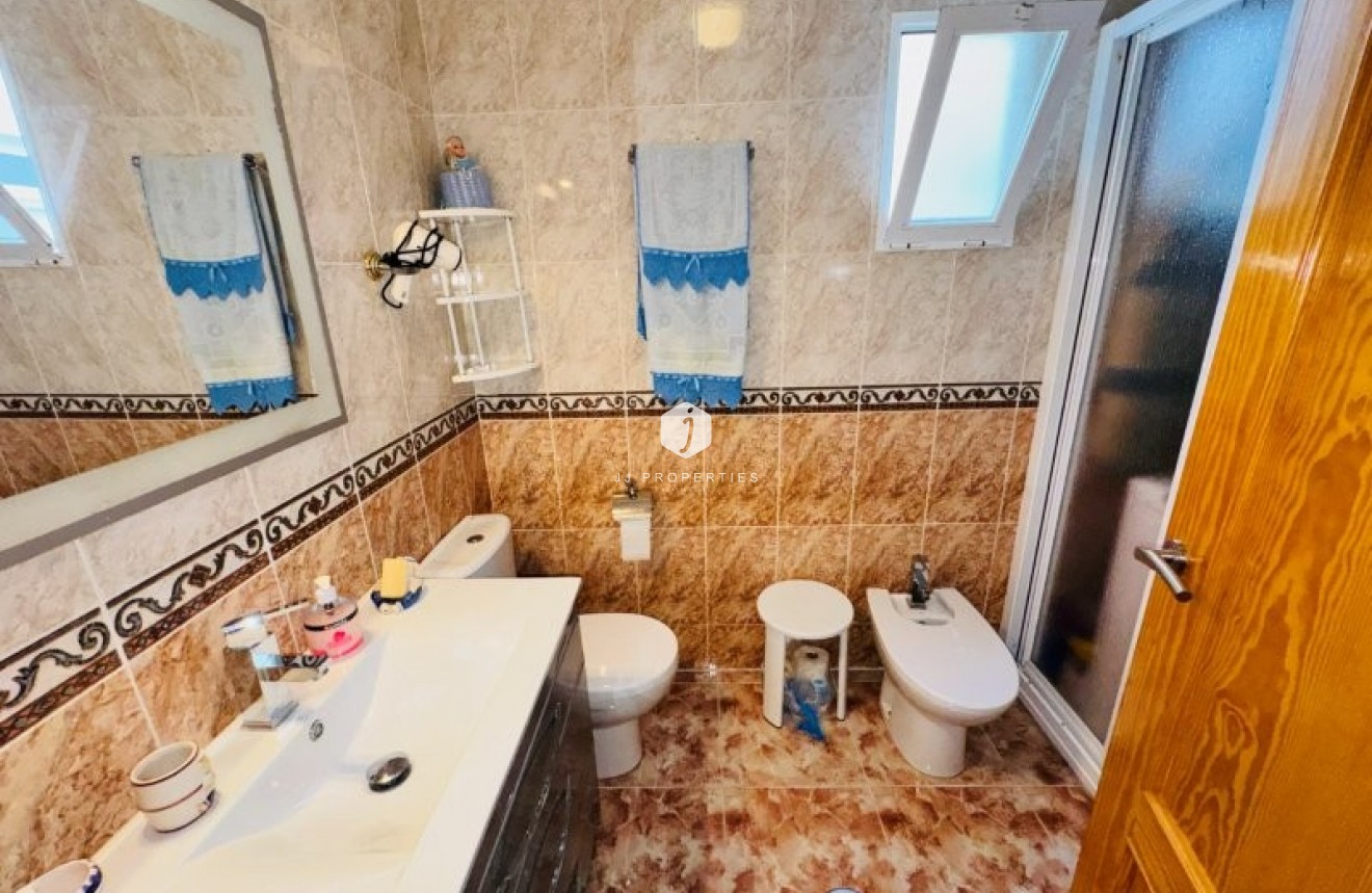 Segunda mano - Apartamento / piso -
La Mata - Costa Blanca