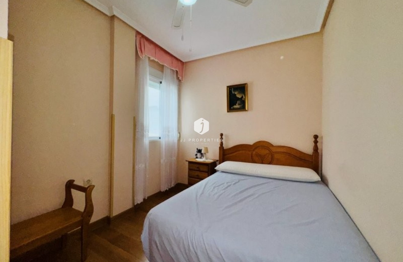 Segunda mano - Apartamento / piso -
La Mata - Costa Blanca