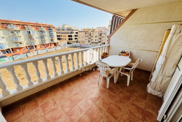 Segunda mano - Apartamento / piso -
La Mata - Costa Blanca