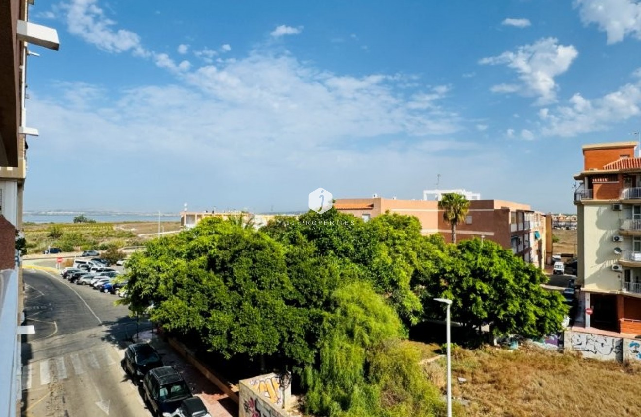 Segunda mano - Apartamento / piso -
La Mata - Costa Blanca