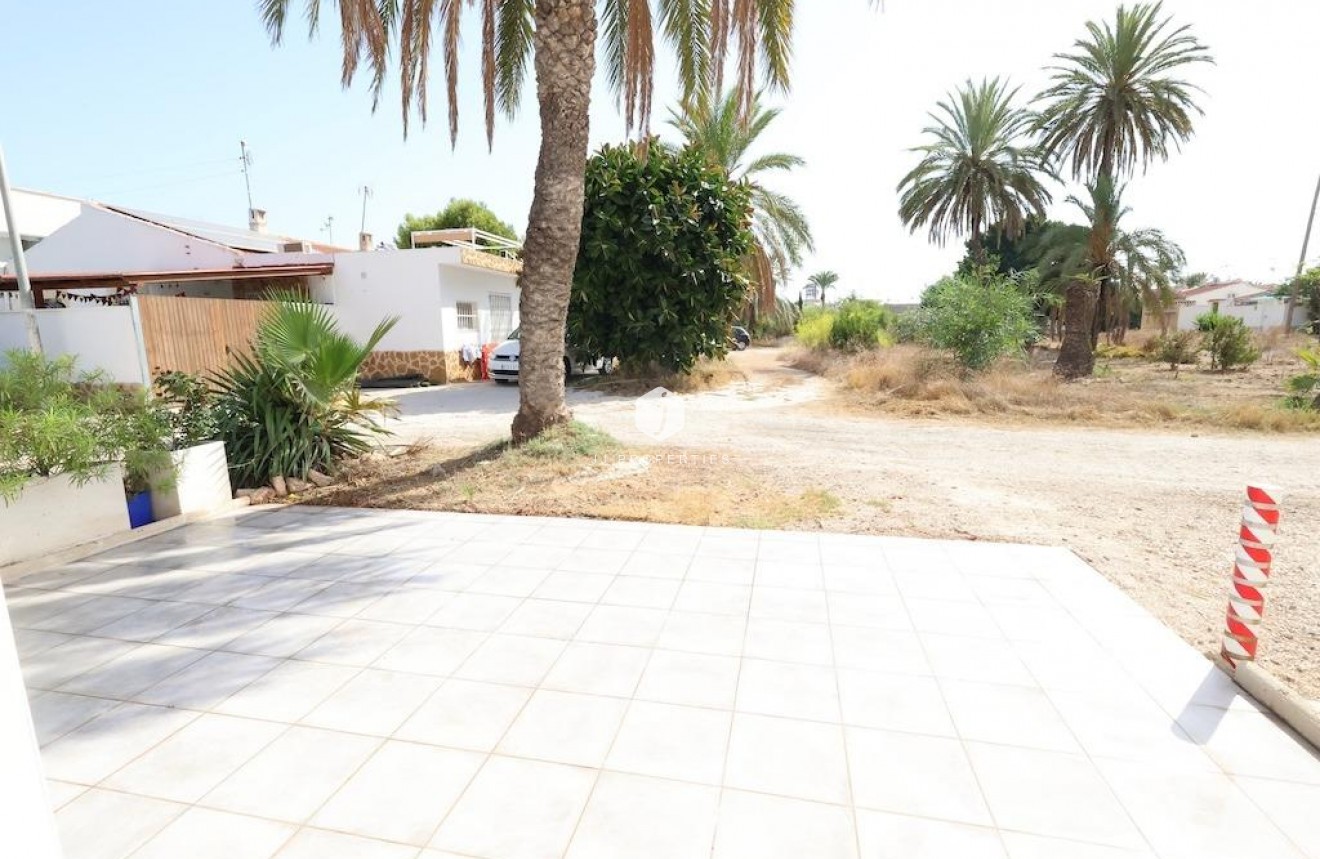 D'occasion - Bungalow -
Torrevieja - Costa Blanca