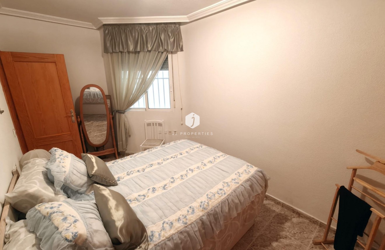 Aus zweiter Hand - Wohnung -
Torrevieja - Playa del Cura
