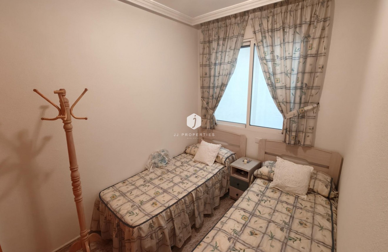 Aus zweiter Hand - Wohnung -
Torrevieja - Playa del Cura