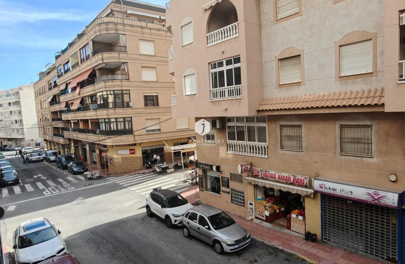 Aus zweiter Hand - Wohnung -
Torrevieja - Playa del Cura