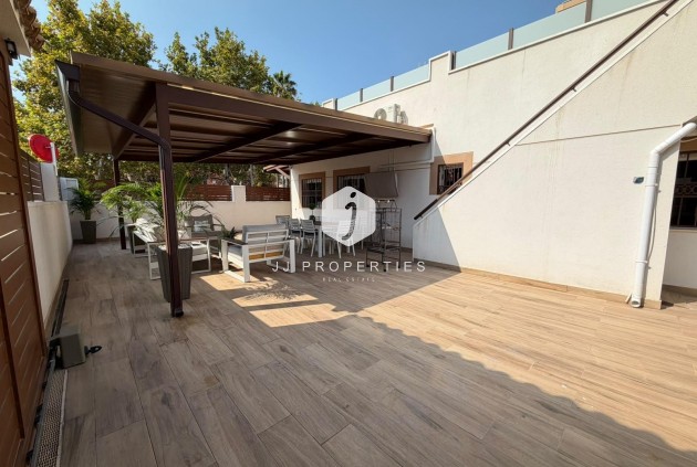 D'occasion - Chalet -
Torrevieja - Nueva Torrevieja
