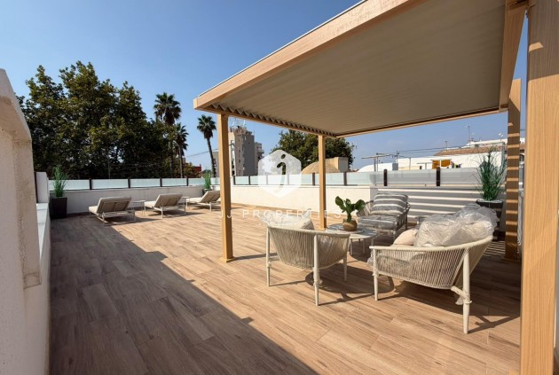 D'occasion - Chalet -
Torrevieja - Nueva Torrevieja