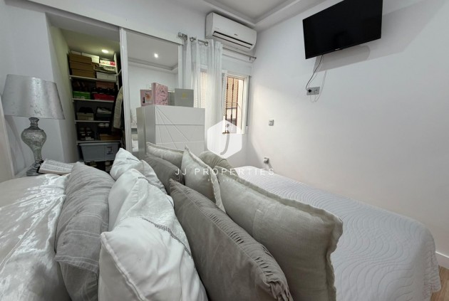 D'occasion - Chalet -
Torrevieja - Nueva Torrevieja