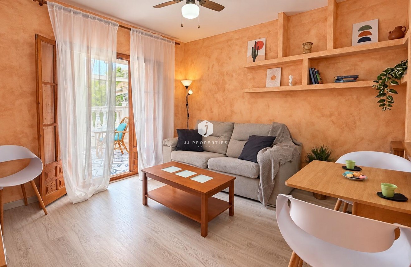 Segunda mano - Apartamento / piso -
Torrevieja - Playa de los Locos