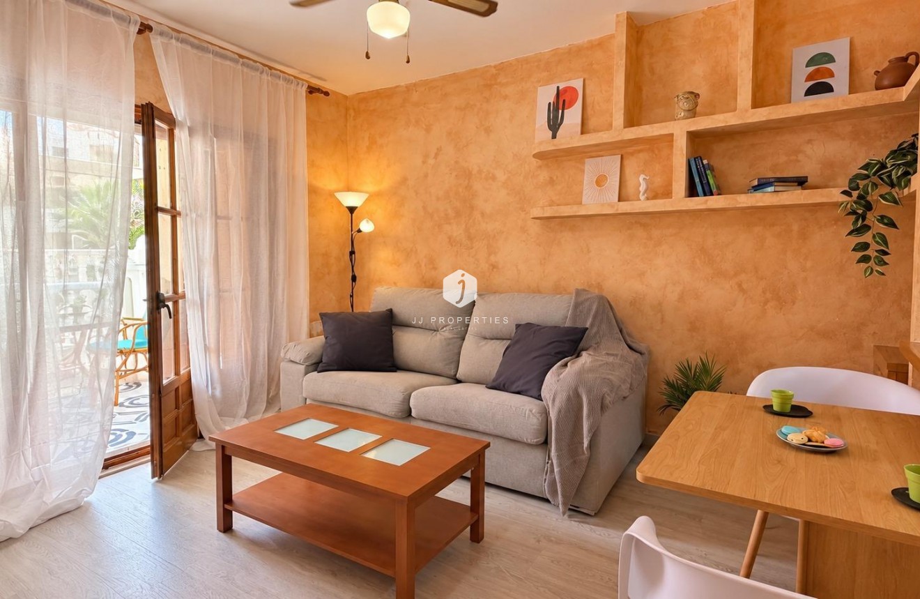 Segunda mano - Apartamento / piso -
Torrevieja - Playa de los Locos