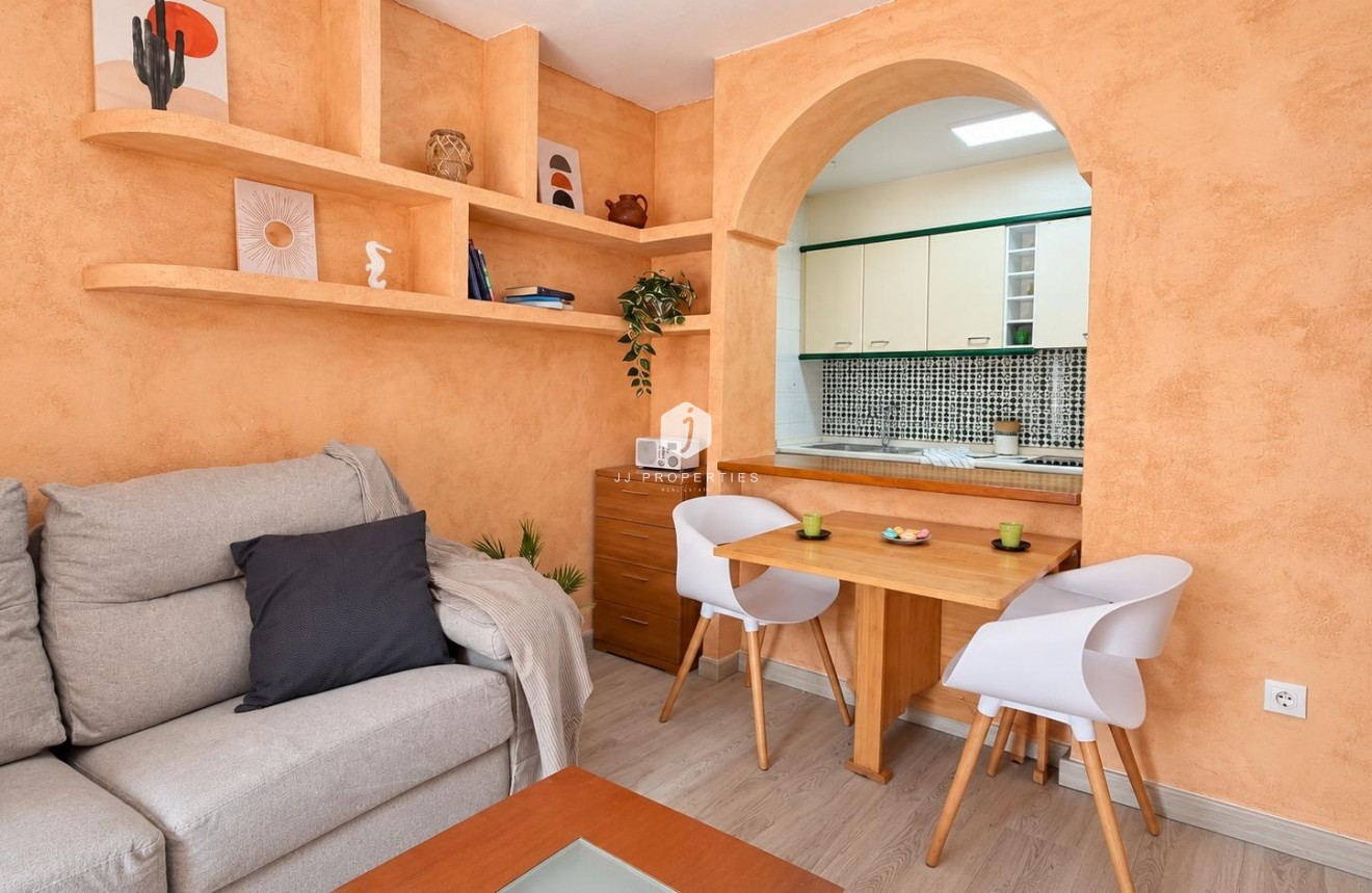 Segunda mano - Apartamento / piso -
Torrevieja - Playa de los Locos