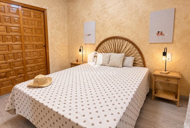 Segunda mano - Apartamento / piso -
Torrevieja - Playa de los Locos