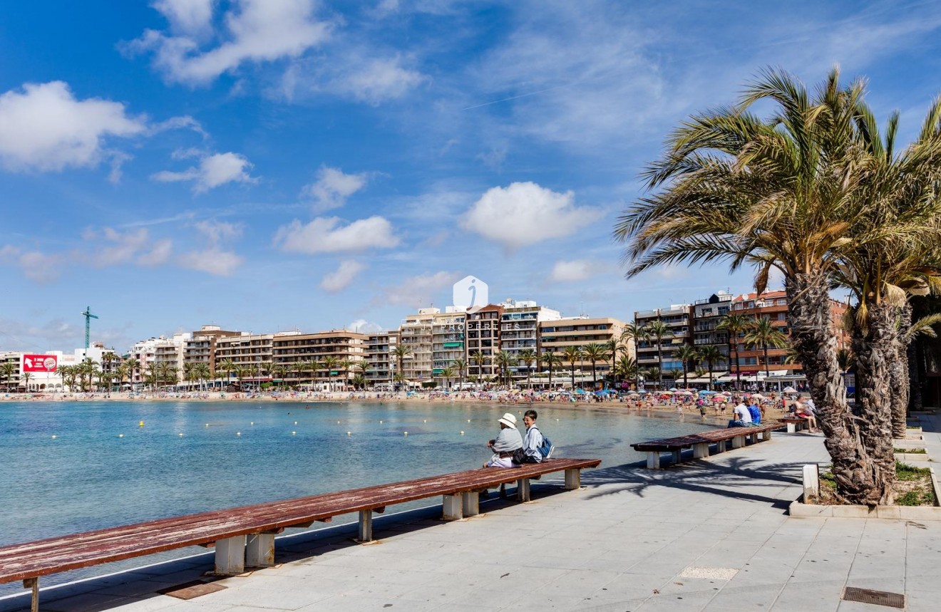 Segunda mano - Apartamento / piso -
Torrevieja - Playa de los Locos