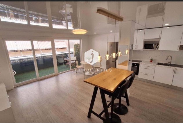Aus zweiter Hand - Wohnung -
Torrevieja - Playa Acecion