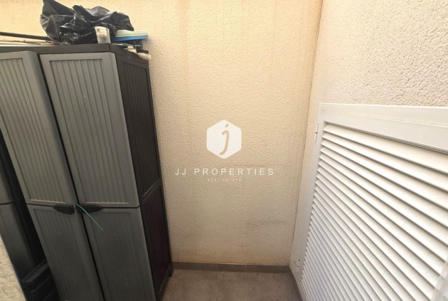 Z drugiej ręki - Dupleks -
Torrevieja - Sector 25