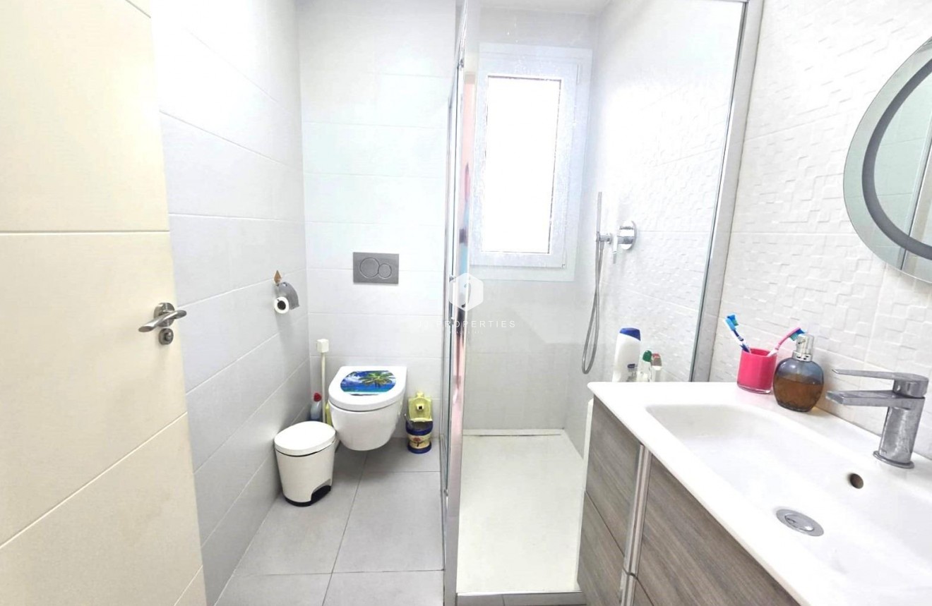 Z drugiej ręki - Dupleks -
Torrevieja - Sector 25