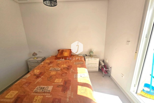 Z drugiej ręki - Dupleks -
Torrevieja - Sector 25