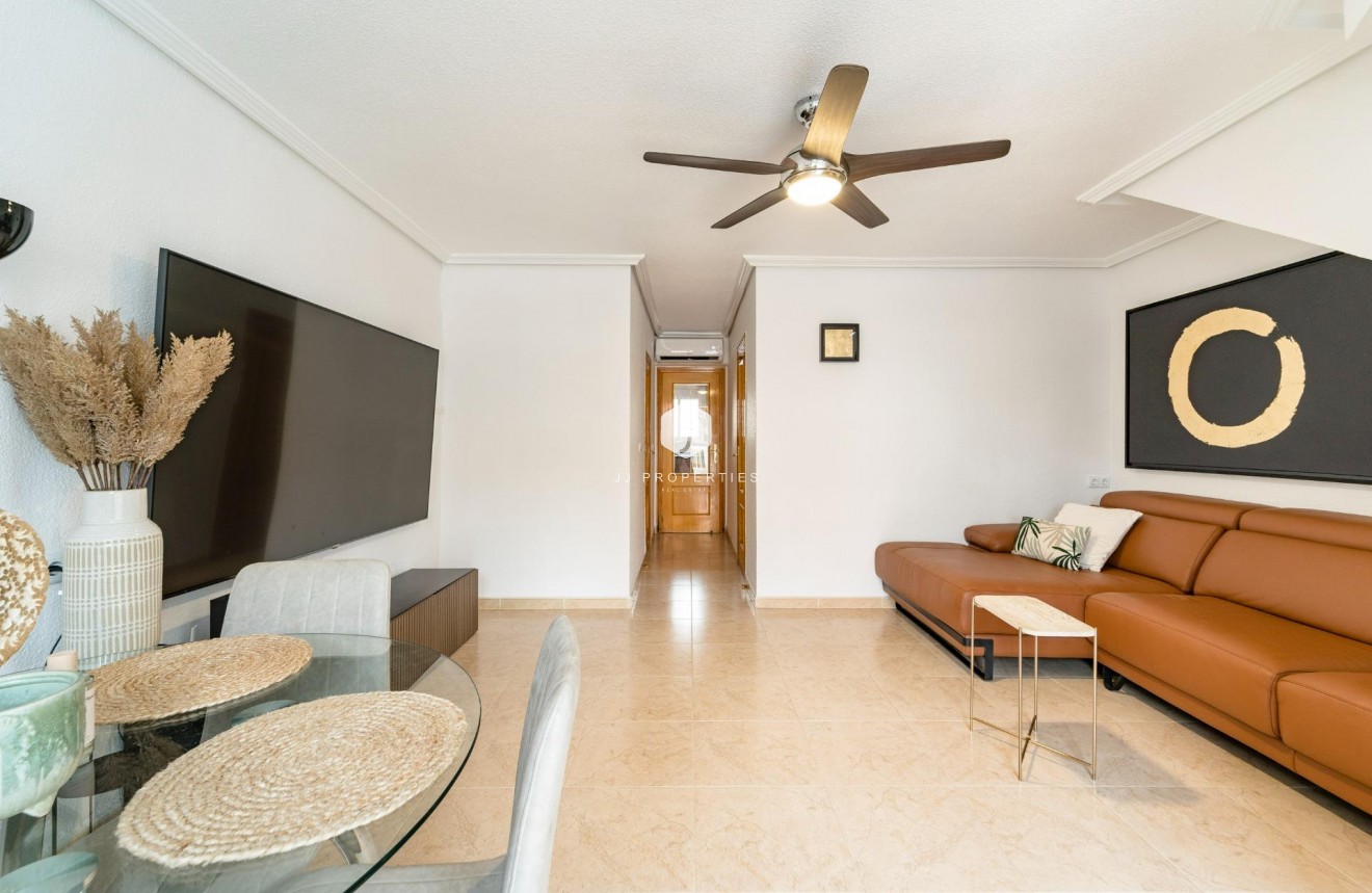 D'occasion - Duplex -
Torrevieja - Playa de los Naufragos