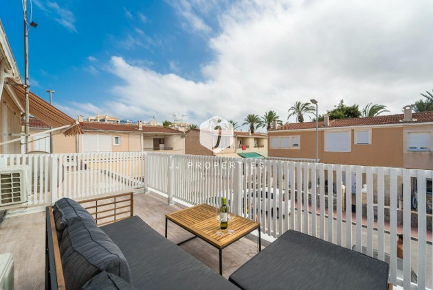 D'occasion - Duplex -
Torrevieja - Playa de los Naufragos