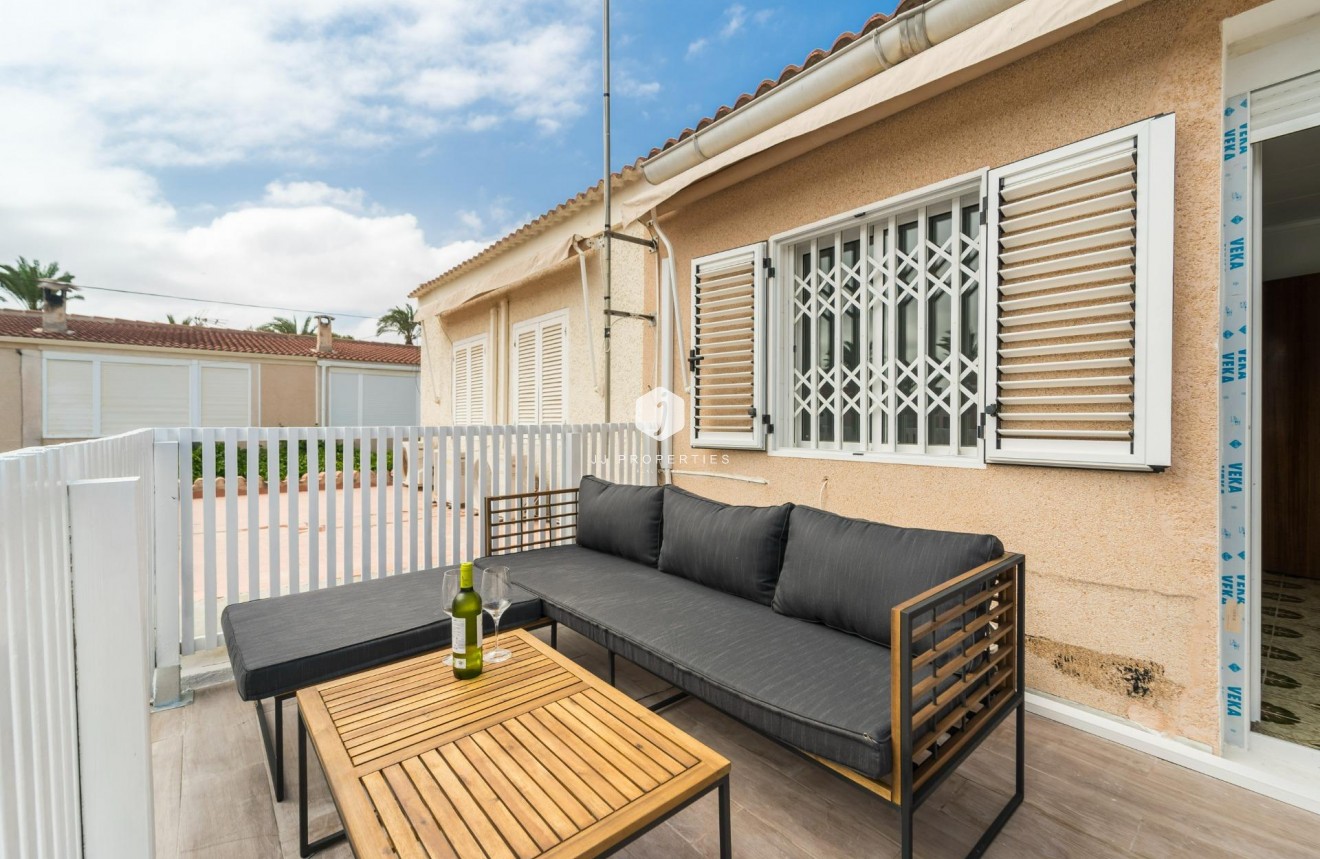 D'occasion - Duplex -
Torrevieja - Playa de los Naufragos