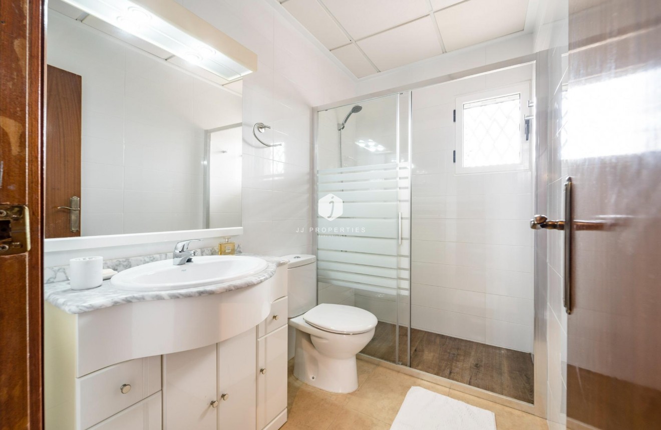 D'occasion - Duplex -
Torrevieja - Playa de los Naufragos