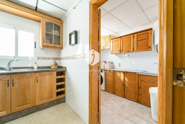 D'occasion - Duplex -
Torrevieja - Playa de los Naufragos