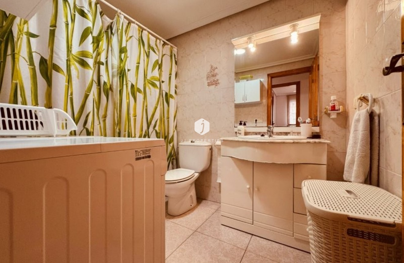 Resale - Apartment / flat -
La Mata - Costa Blanca
