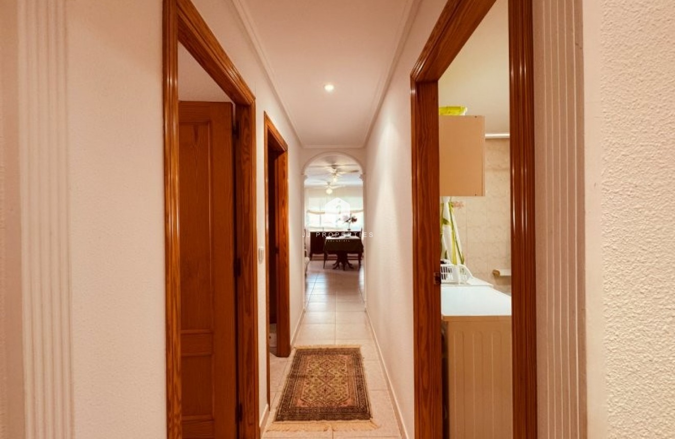 Resale - Apartment / flat -
La Mata - Costa Blanca