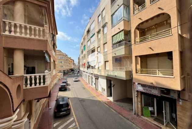 Resale - Apartment / flat -
La Mata - Costa Blanca