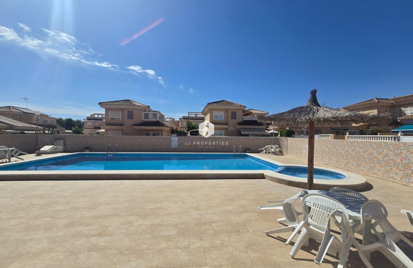 Resale - Villa -
Torrevieja - Los Balcones - Los Altos del Edén