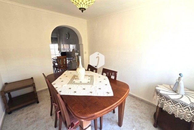 Resale - Villa -
Torrevieja - Los Balcones - Los Altos del Edén