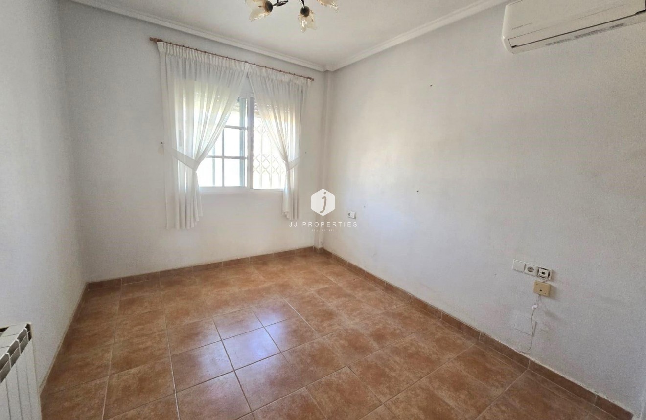 Resale - Villa -
Torrevieja - Los Balcones - Los Altos del Edén