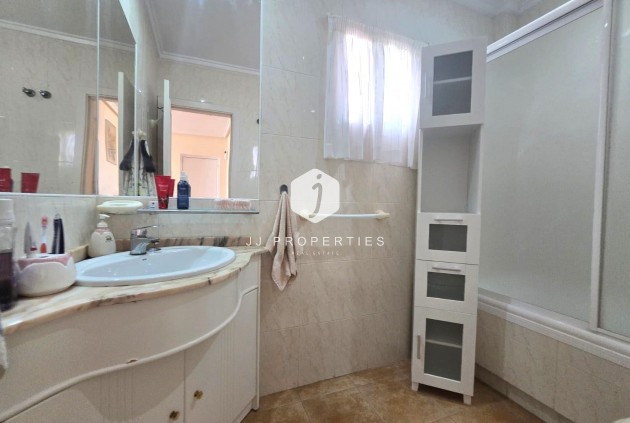 Resale - Villa -
Torrevieja - Los Balcones - Los Altos del Edén
