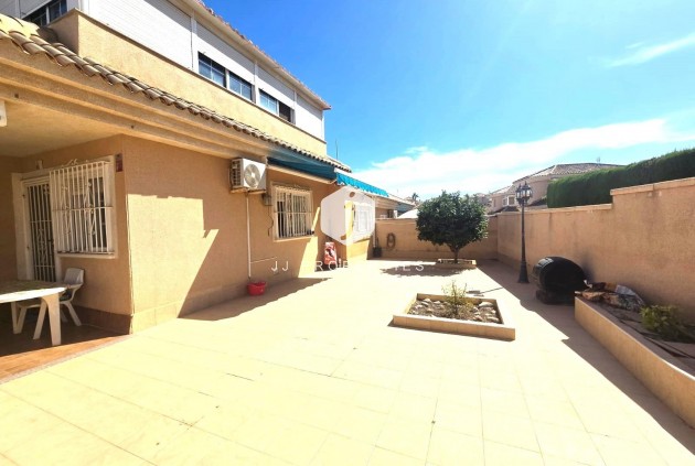 Resale - Villa -
Torrevieja - Los Balcones - Los Altos del Edén