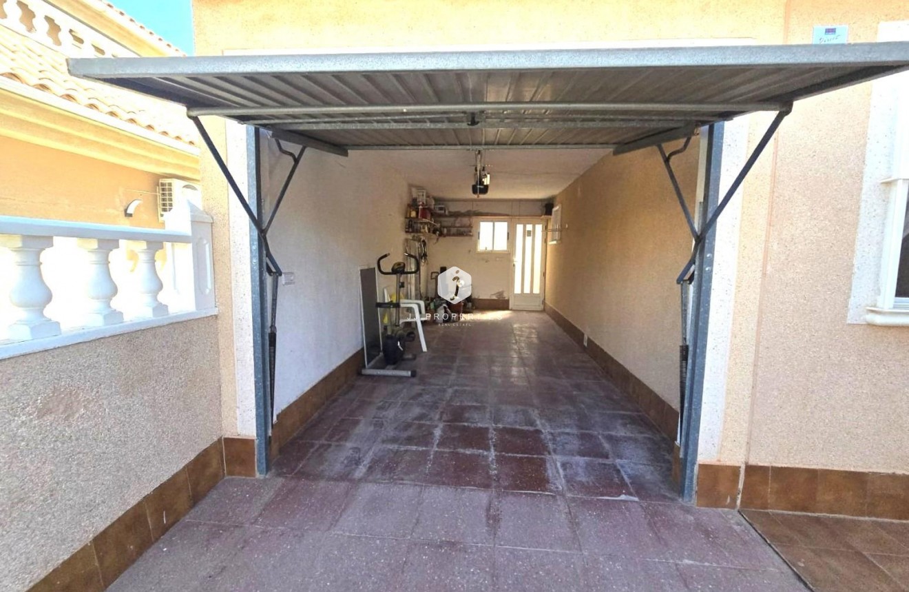 Resale - Villa -
Torrevieja - Los Balcones - Los Altos del Edén