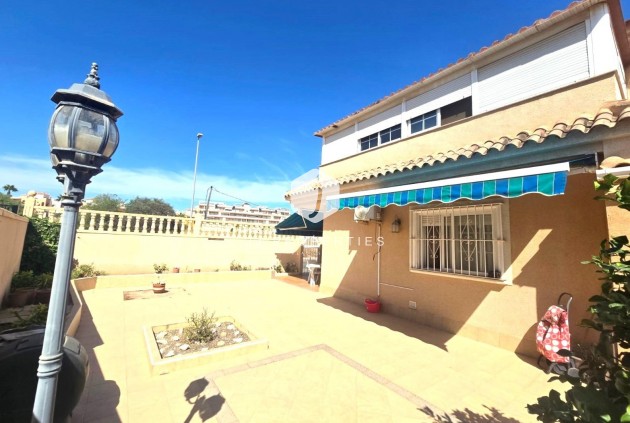 Resale - Villa -
Torrevieja - Los Balcones - Los Altos del Edén