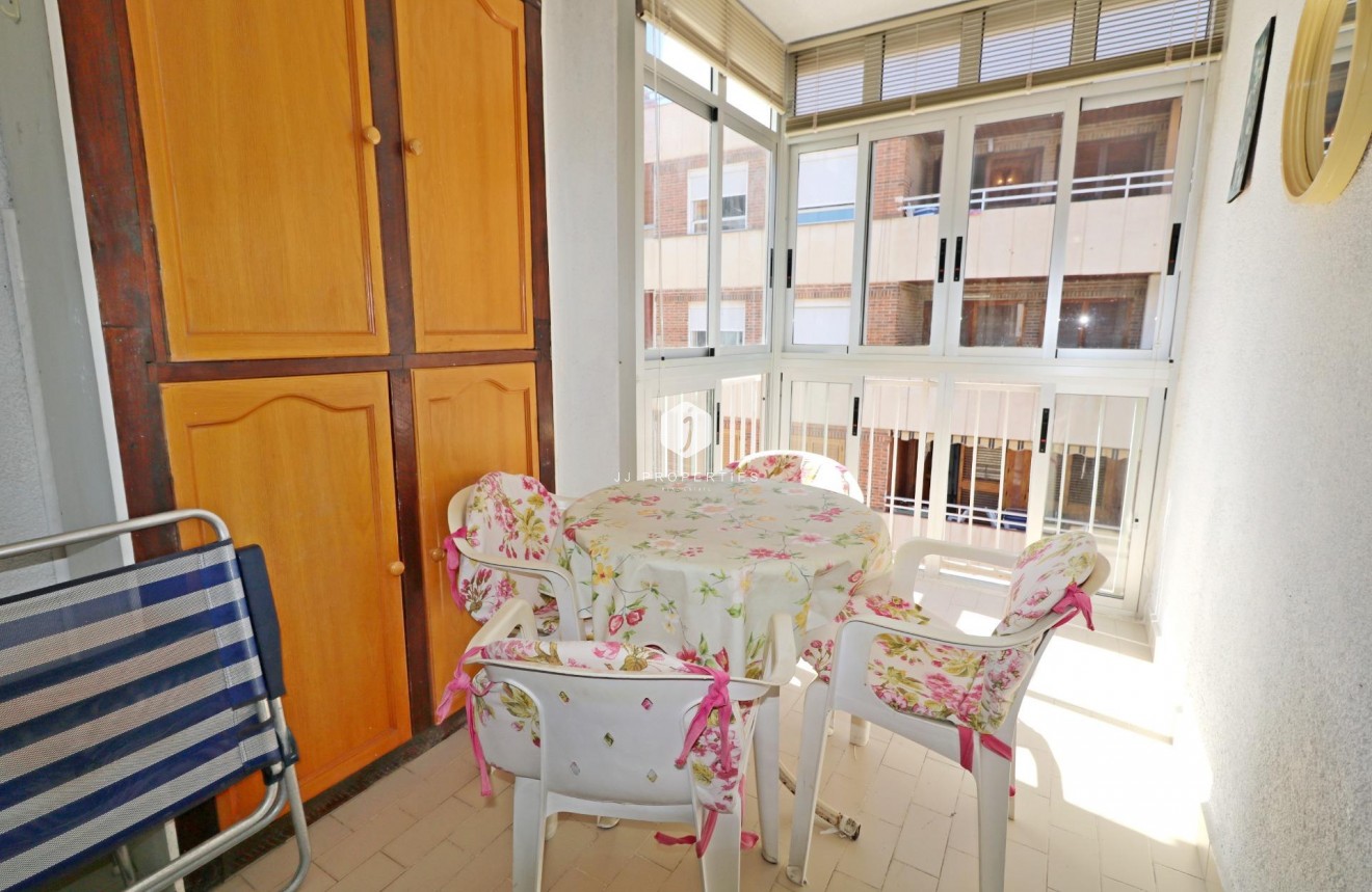 D'occasion - Appartement -
Torrevieja - Acequion