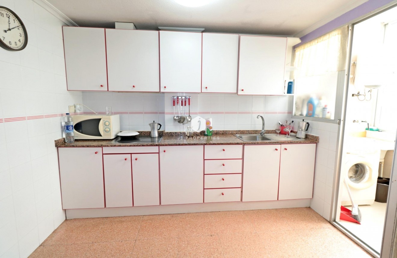 D'occasion - Appartement -
Torrevieja - Acequion