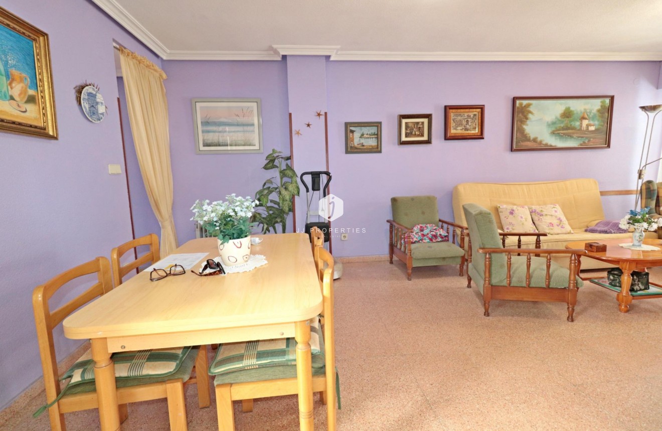 D'occasion - Appartement -
Torrevieja - Acequion