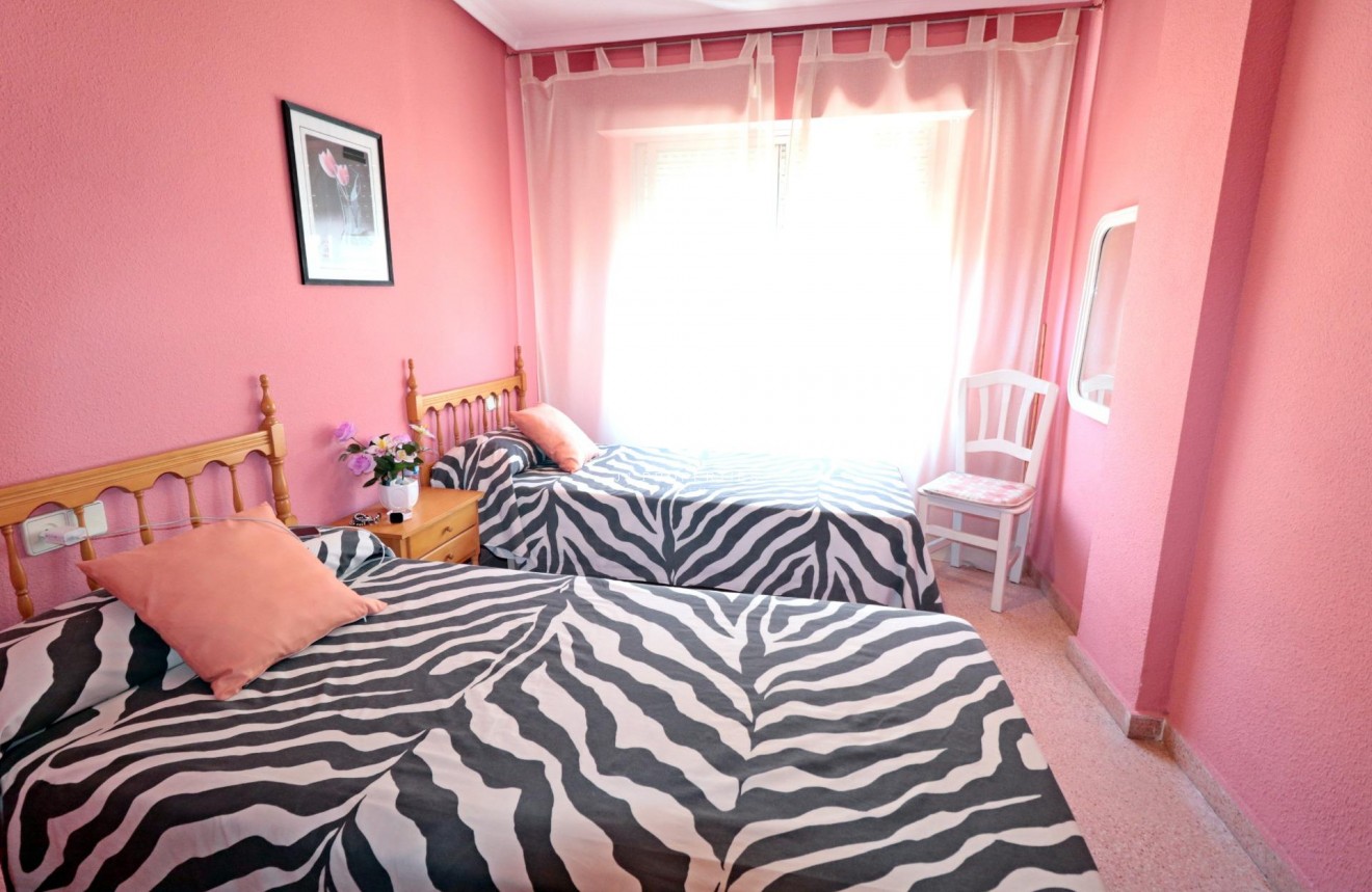 D'occasion - Appartement -
Torrevieja - Acequion