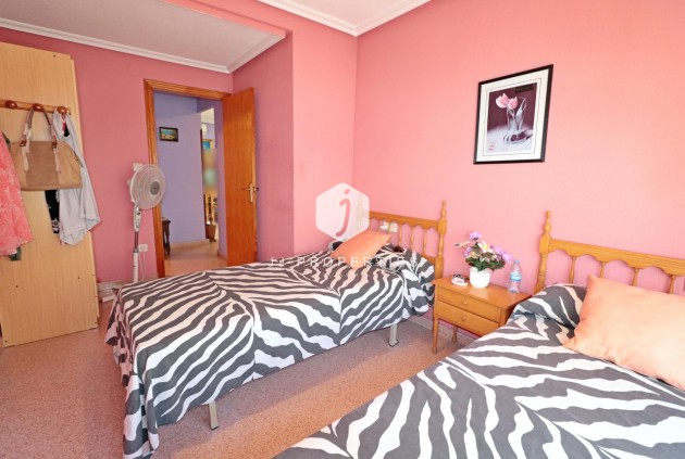 D'occasion - Appartement -
Torrevieja - Acequion