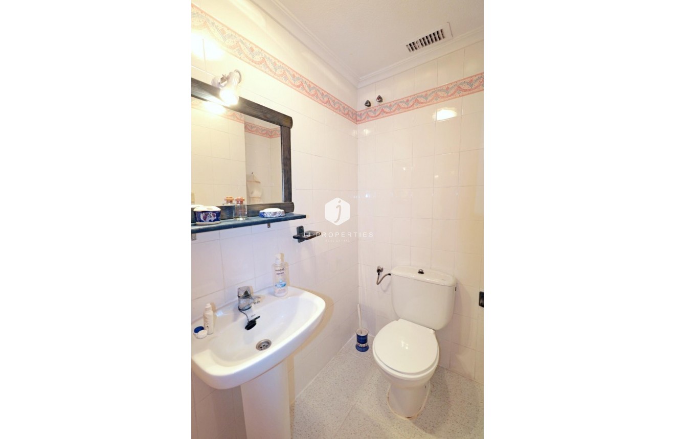 D'occasion - Appartement -
Torrevieja - Acequion