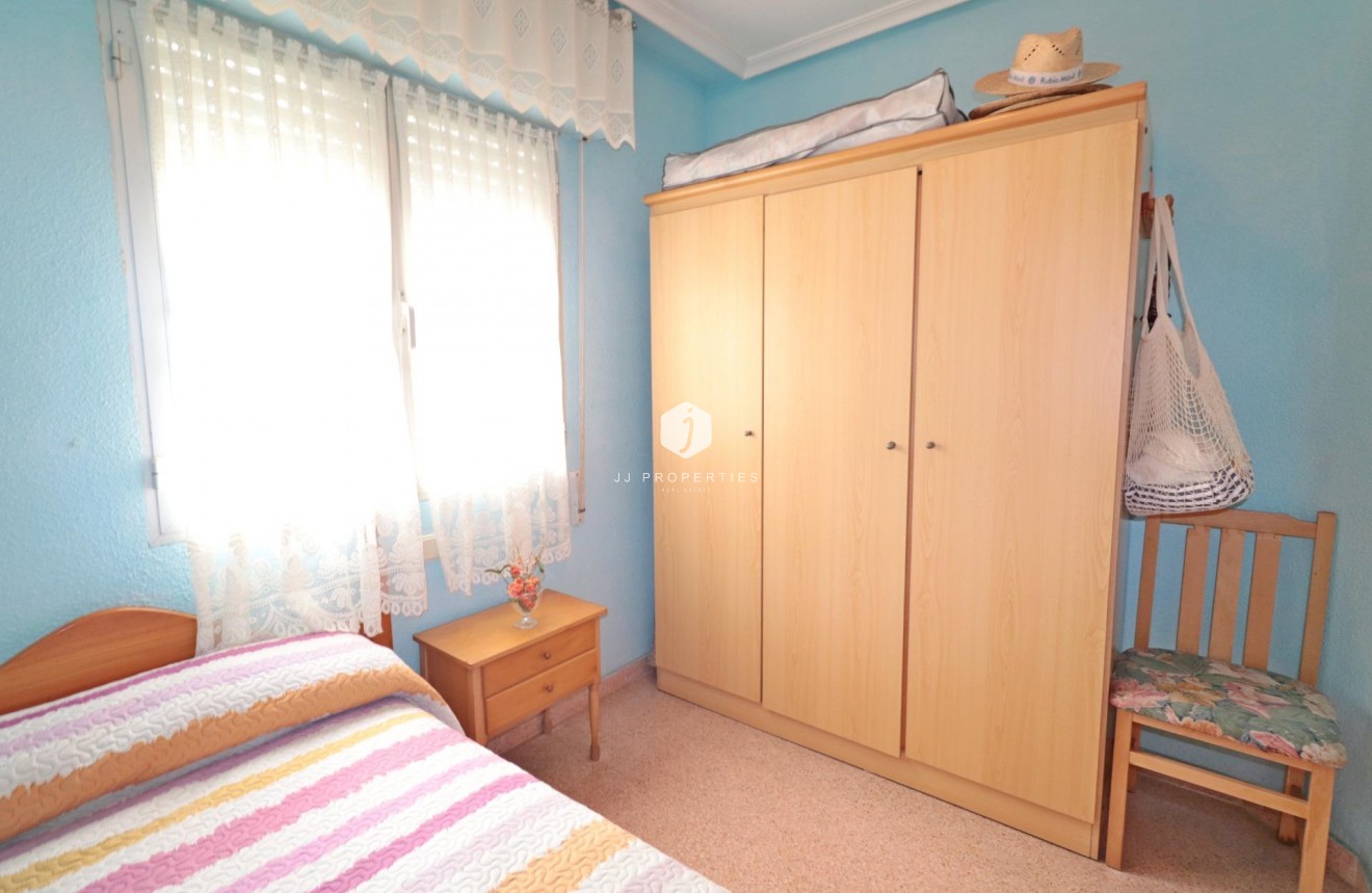 D'occasion - Appartement -
Torrevieja - Acequion