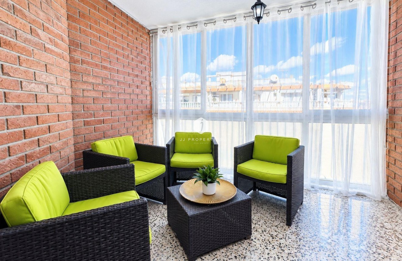 D'occasion - Appartement -
Torrevieja - Acequion